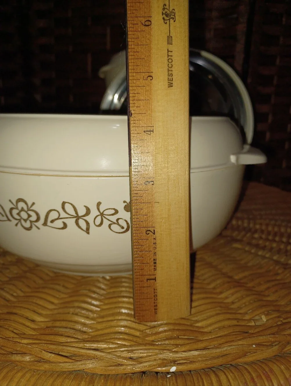 Vintage Pelicano Insulated Dishes